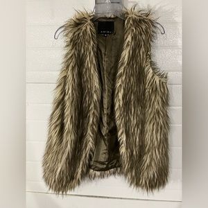 Amisu faux fur vest size 38/40